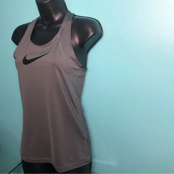 ⭐️NEW⭐️Nike Dri-Fit Women’s Race Back Tank Top - Picture 2 of 9